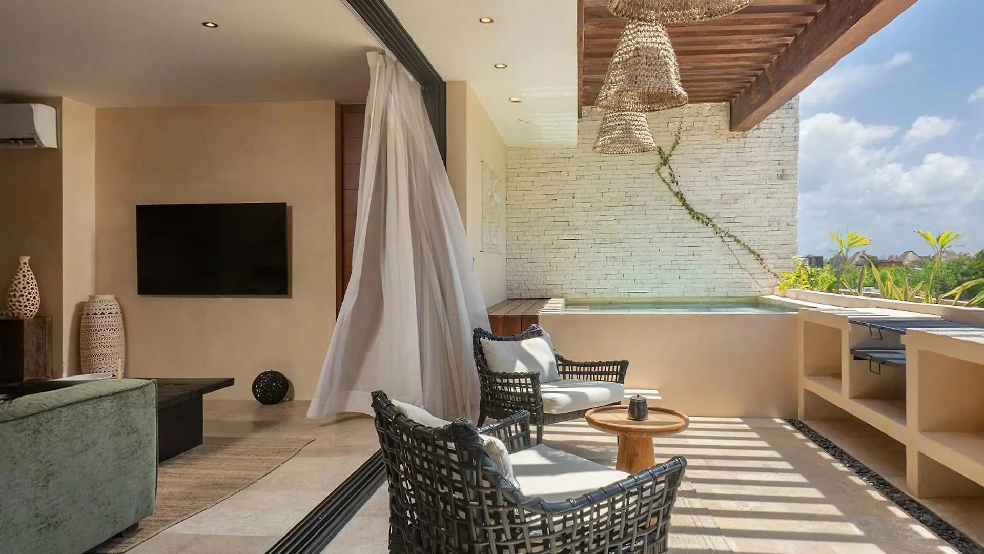 Luxury 3 Bdr Apartment With Gym And Rooftop Pool Tulum